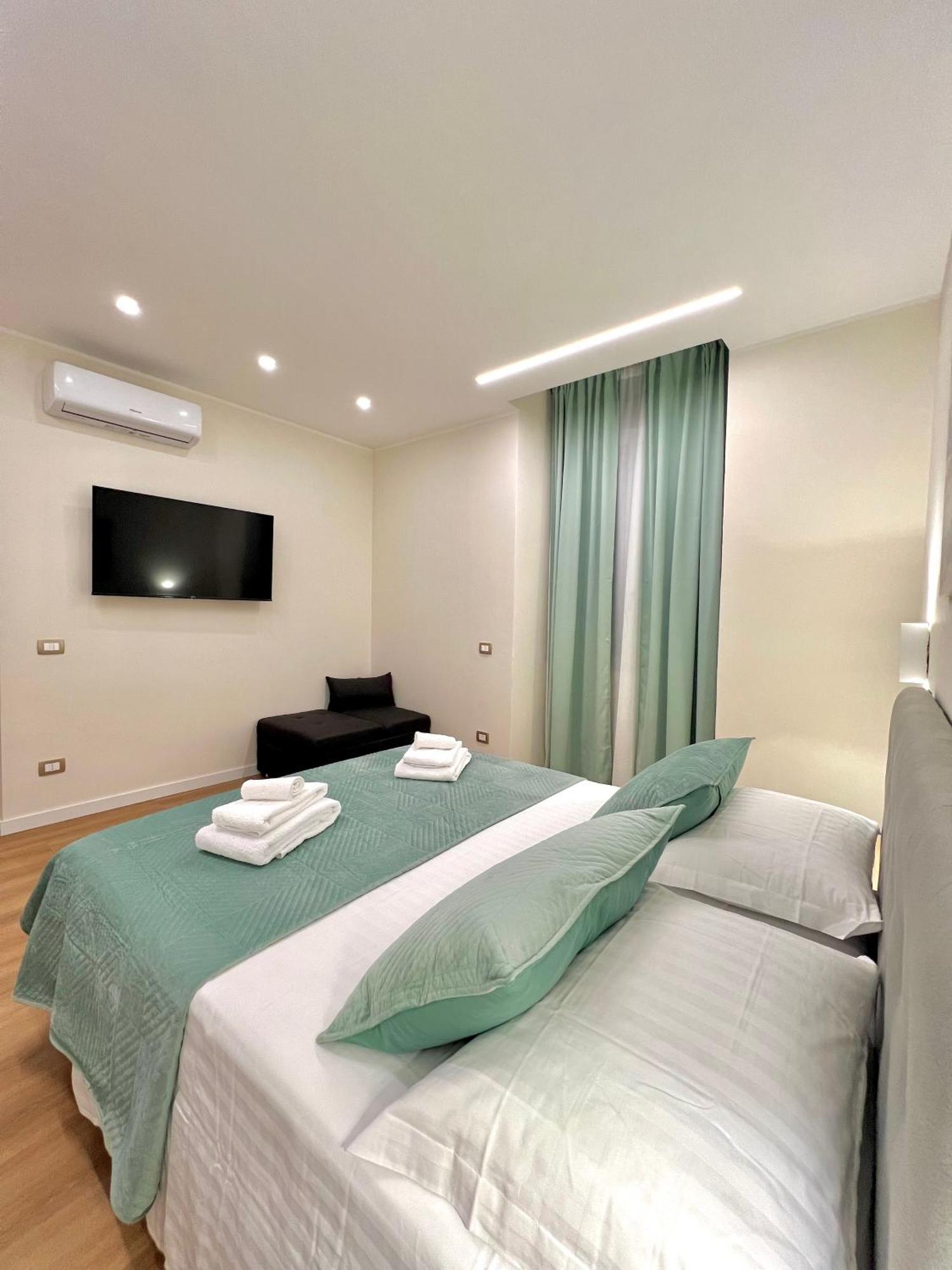 The Dream Apartment 100 M Dal Mare Savona Eksteriør billede