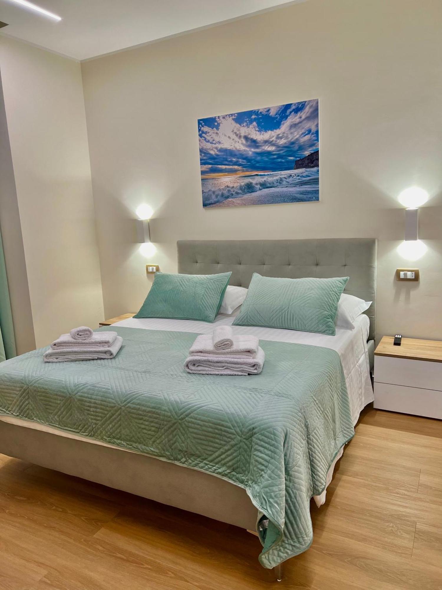 The Dream Apartment 100 M Dal Mare Savona Eksteriør billede